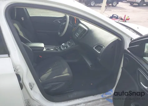 2016 Chrysler 200 Limited z USA, uszkodzony, nr VIN 1C3CCCAB7GN159315